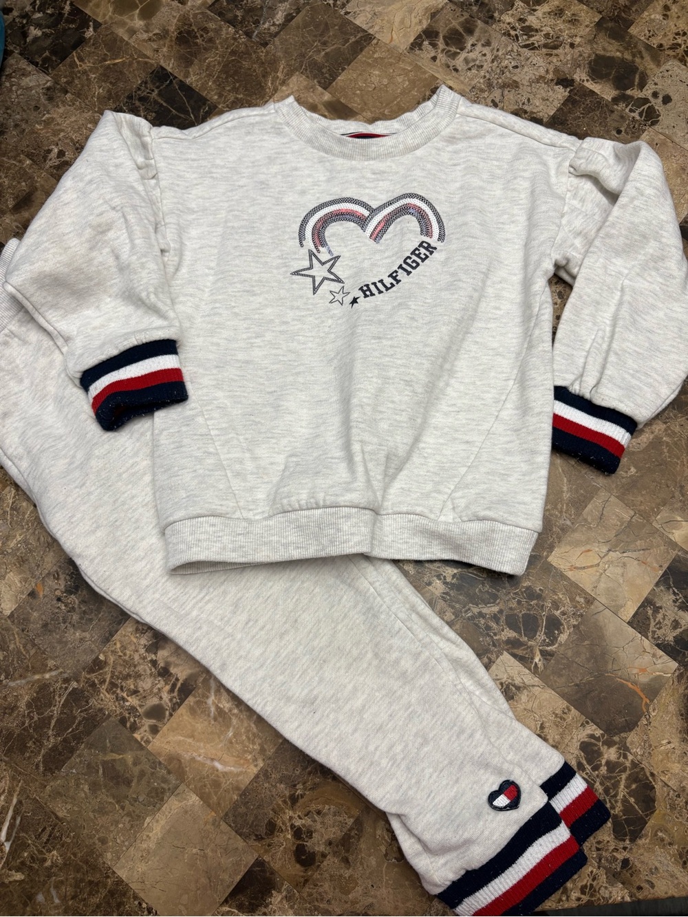 Tommy Hilfiger Cream Sweatshirt & Jogger Set with Stripe Trim 6 years